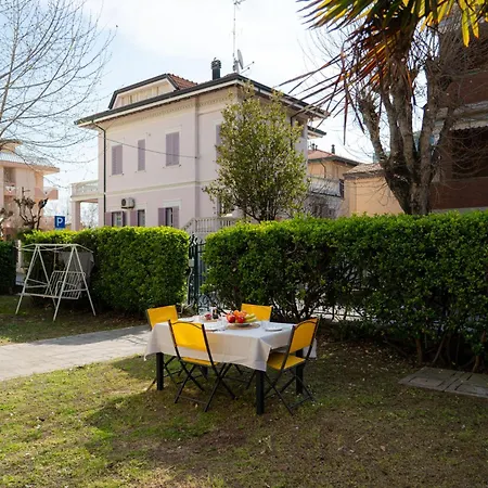 Apartament Santina *